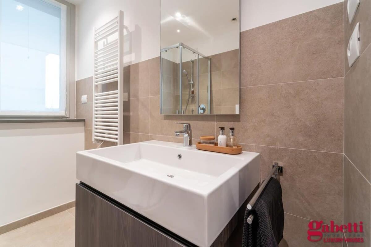 Ferienwohnung Stilicone 15 - Luxury Apt 3D Mailand Exterior foto